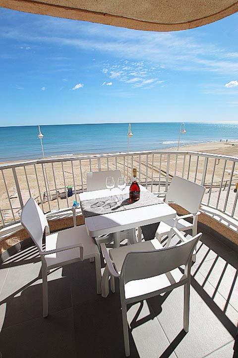 Apartamento Primera Linea Playa Centro De Guardamar Apartment Guardamar del Segura Ngoại thất bức ảnh